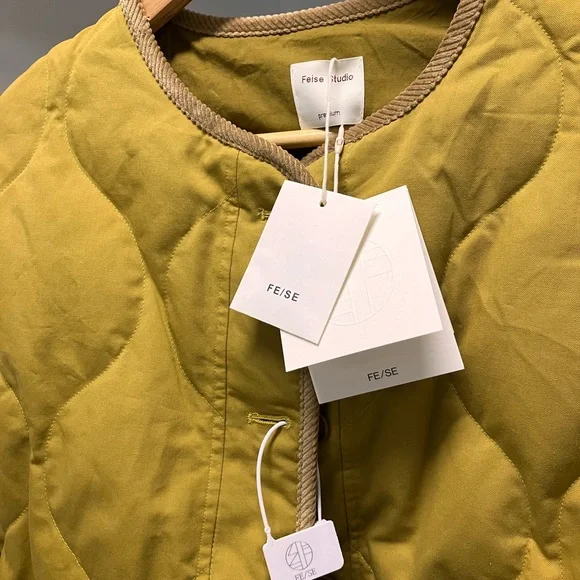 Down jacket (new) - Picture 2 of 6